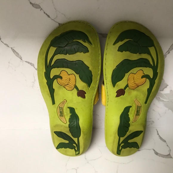 Born Slip on Yellow Leather Sandal EU 36 Women Shoes - Picture 3 of 9